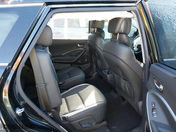 2019 Hyundai Santa Fe XL Limited Ultimate with VIN KM8SRDHF9KU307740, listed as a IAAI auction lot 41552214 with 39,244 mi miles. Bid and sale history available at carsss.com. Image 8.