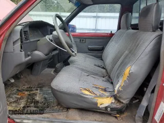 1993 Toyota 2WD Pickups with VIN 4TARN81A9PZ064621, listed as a Copart auction lot 52875075 with 355,503 mi miles and Clean Title. Bid and sale history available at carsss.com. Image 7.