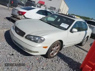 2002 Infiniti I35 Luxury with VIN JNKDA31AX2T020070, listed as a IAAI auction lot 42030518 with 165,414 mi miles. Bid and sale history available at carsss.com. Image 2.