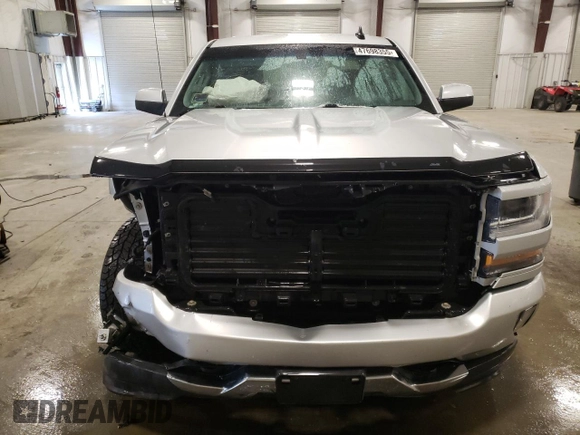 2018 Chevrolet Silverado 1500 LT with VIN 3GCUKREC4JG315237, listed as a Copart auction lot 47698355 with 88,705 mi miles and Salvage Title. Bid and sale history available at carsss.com. Image 5.