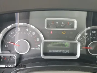 2008 Ford Expedition Max SSV z VIN 1FMFK15588LA14734, wystawiony jako Copart lot #83974404 z przebiegiem 205 662 mil mil oraz Szkoda całkowita • Salvage title. Historia ofert i sprzedaży dostępna na DreamBid. Obrazek 9.