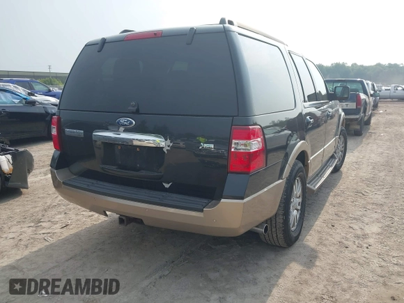 2011 Ford Expedition XLT with VIN 1FMJU1J5XBEF40689, listed as a IAAI auction lot 42475111 with 236,127 mi miles and . Bid and sale history available at DreamBid. Image 4.