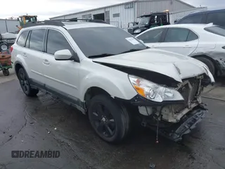 2011 Subaru Outback Limited Power Moon с VIN 4S4BRDLC9B2315913, выставлен на аукционе IAAI как лот 41022395 с пробегом 171 402 миль миль и . История ставок и продаж доступна на DreamBid. Изображение 1.
