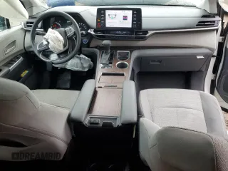 2021 Toyota Sienna LE with VIN 5TDKSKFC1MS013343, listed as a Copart auction lot 53263885 with 41,805 mi miles and Salvage title. Bid and sale history available at DreamBid. Image 8.