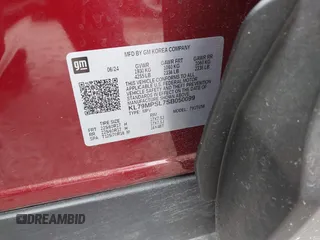 2025 Chevrolet TrailBlazer LT with VIN KL79MPSL7SB050099, listed as a IAAI auction lot 42070234 with 14,977 mi miles. Bid and sale history available at carsss.com. Image 9.