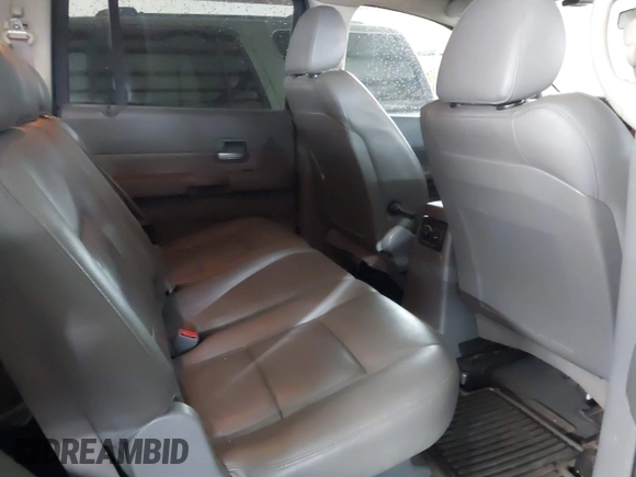 2005 Dodge Durango SLT z VIN 1D4HD48D15F577147, wystawiony jako IAAI lot #41821018 z przebiegiem 138 897 mil mil oraz . Historia ofert i sprzedaży dostępna na DreamBid. Obrazek 8.