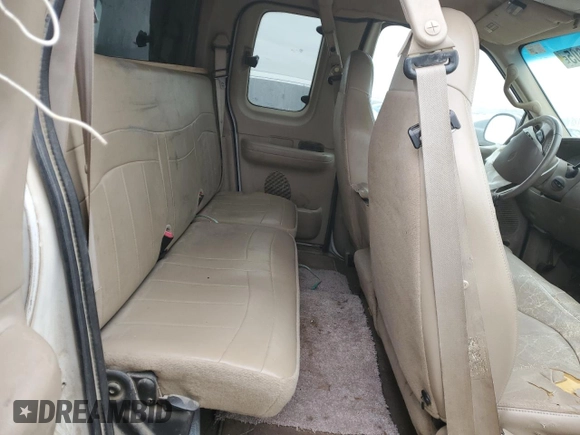 2000 Ford F-150 XL with VIN 2FTRX08L0YCA70958, listed as a Copart auction lot 44517605 with 237,228 mi miles and Salvage title. Bid and sale history available at DreamBid. Image 10.