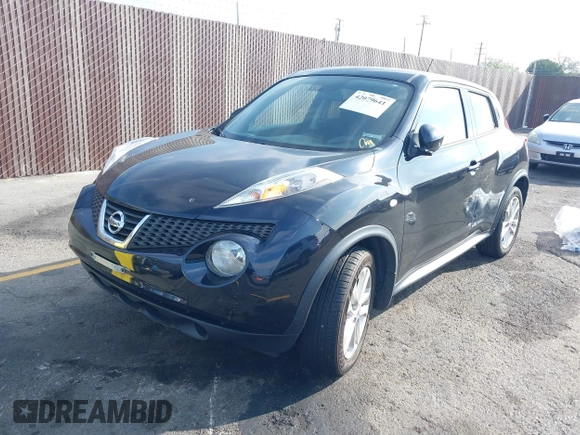 2014 Nissan Juke SV with VIN JN8AF5MR3ET354355, listed as a IAAI auction lot 42079641 with 43,192 mi miles and . Bid and sale history available at carsss.com. Image 2.