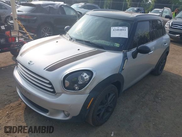 2012 MINI Countryman с VIN WMWZB3C5XCWM30143, выставлен на аукционе IAAI как лот 42404893 с пробегом 143 836 миль миль и . История ставок и продаж доступна на DreamBid. Изображение 17.