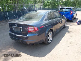 2007 Acura TL with VIN 19UUA66237A030478, listed as a IAAI auction lot 42168613 with 293,702 mi miles. Bid and sale history available at carsss.com. Image 4.