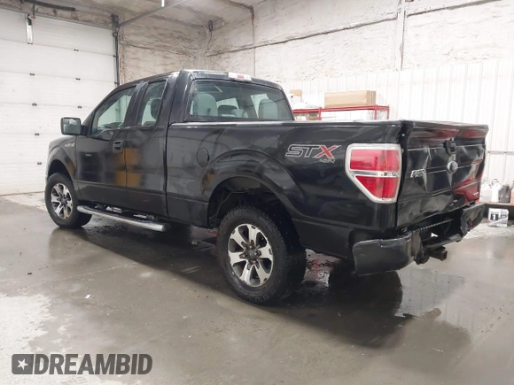 2014 Ford F-150 XL with VIN 1FTFX1EF6EKG50925, listed as a IAAI auction lot 41580247 with 84,301 mi miles. Bid and sale history available at carsss.com. Image 3.