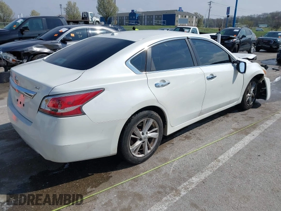2015 Nissan Altima 2.5 S with VIN 1N4AL3AP1FC120251, listed as a IAAI auction lot 41927698 with 128,320 mi miles. Bid and sale history available at carsss.com. Image 4.