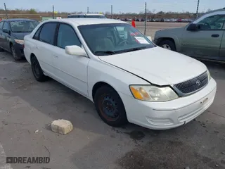 2001 Toyota Avalon XL w/Bucket Seats with VIN 4T1BF28B71U175781, listed as a IAAI auction lot 41590495 with NaN miles. Bid and sale history available at carsss.com. Image 1.