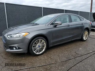 2015 Ford Fusion SE z VIN 3FA6P0H90FR143246, wystawiony jako Copart lot #55359695 z przebiegiem 136 990 mil mil oraz Czysty tytuł • Clean title. Historia ofert i sprzedaży dostępna na DreamBid. Obrazek 1.