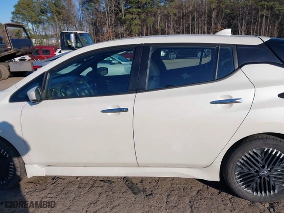 2023 Nissan LEAF SV PLUS with VIN 1N4CZ1CV4PC558920, listed as a IAAI auction lot 41332755 with NaN miles. Bid and sale history available at carsss.com. Image 14.