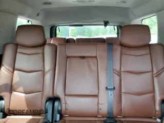 2016 Cadillac Escalade Luxury Collection z VIN 1GYS4BKJ4GR361116, wystawiony jako Copart lot #58193995 z przebiegiem 104 330 mil mil oraz Tytuł czysty. Historia ofert i sprzedaży dostępna na DreamBid. Obrazek 10.