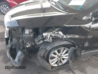 2019 Kia Sorento LX with VIN 5XYPG4A39KG522973, listed as a IAAI auction lot 41353348 with 151,889 mi miles. Bid and sale history available at carsss.com. Image 6.