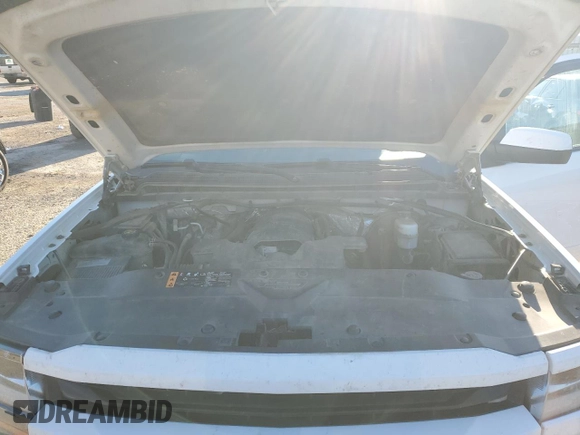 2017 Chevrolet Silverado 1500 LT with VIN 1GCUKREC3HF122380, listed as a Copart auction lot 46230605 with 231,152 mi miles and Salvage Title. Bid and sale history available at DreamBid. Image 11.