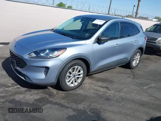 2022 Ford Escape SE z VIN 1FMCU0G6XNUB31007, wystawiony jako IAAI lot #42510666 z przebiegiem 106 236 mil mil oraz . Historia ofert i sprzedaży dostępna na DreamBid. Obrazek 17.