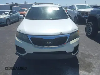 2011 Kia Sorento LX with VIN 5XYKT4A26BG061387, listed as a IAAI auction lot 41984639 with 1 mi miles. Bid and sale history available at carsss.com. Image 6.