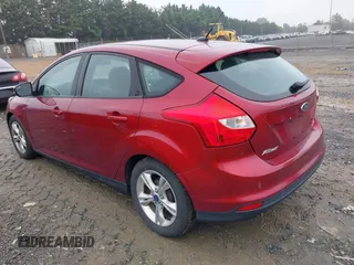 2014 Ford Focus SE с VIN 1FADP3K29EL292935, выставлен на аукционе IAAI как лот 42523255 с пробегом 189 312 миль миль и . История ставок и продаж доступна на DreamBid. Изображение 3.