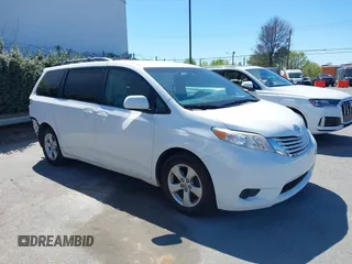 2016 Toyota Sienna LE AAS with VIN 5TDKK3DC0GS718129, listed as a IAAI auction lot 41818130 with 145,863 mi miles. Bid and sale history available at carsss.com. Image 13.