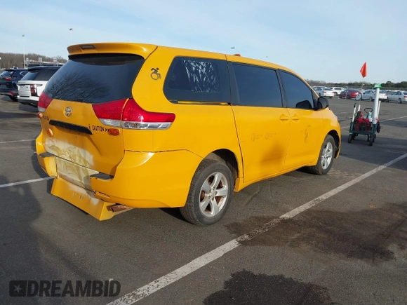 2012 Toyota Sienna with VIN 5TDZK3DC3CS221892, listed as a IAAI auction lot 41525521 with 280,477 mi miles. Bid and sale history available at carsss.com. Image 4.