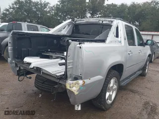 2013 Chevrolet Avalanche LTZ with VIN 3GNMCGE04DG109502, listed as a IAAI auction lot 41335363 with 166,877 mi miles. Bid and sale history available at carsss.com. Image 4.
