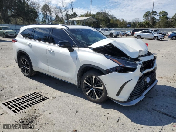 2021 Toyota Highlander XSE with VIN 5TDLZRBH3MS116161, listed as a Copart auction lot 45929985 with 39,557 mi miles and Salvage Title. Bid and sale history available at carsss.com. Image 4.