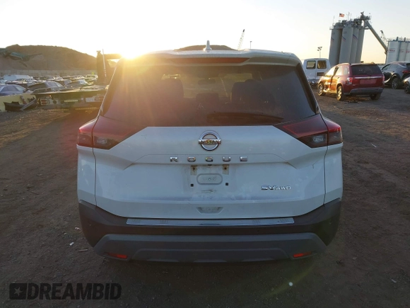 2021 Nissan Rogue SV z VIN 5N1AT3BB5MC755558, wystawiony jako IAAI lot #40766170 z przebiegiem 48 365 mil mil oraz . Historia ofert i sprzedaży dostępna na DreamBid. Obrazek 16.