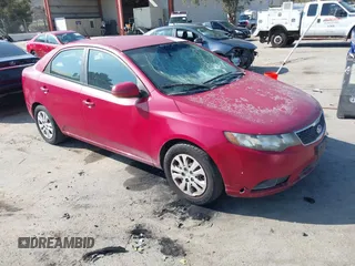 2013 Kia Forte EX with VIN KNAFU4A20D5719065, listed as a IAAI auction lot 42130847 with 170,878 mi miles. Bid and sale history available at carsss.com. Image 1.