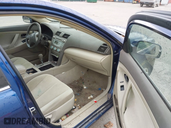 2008 Toyota Camry LE with VIN 4T1BE46K98U195770, listed as a IAAI auction lot 41981623 with 259,583 mi miles. Bid and sale history available at carsss.com. Image 5.