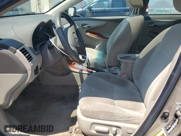 2010 Toyota Corolla z VIN 2T1BU4EE6AC361670, wystawiony jako Copart lot #63895185 z przebiegiem 375 507 mil mil oraz Czysty tytuł • Clean title. Historia ofert i sprzedaży dostępna na DreamBid. Obrazek 7.