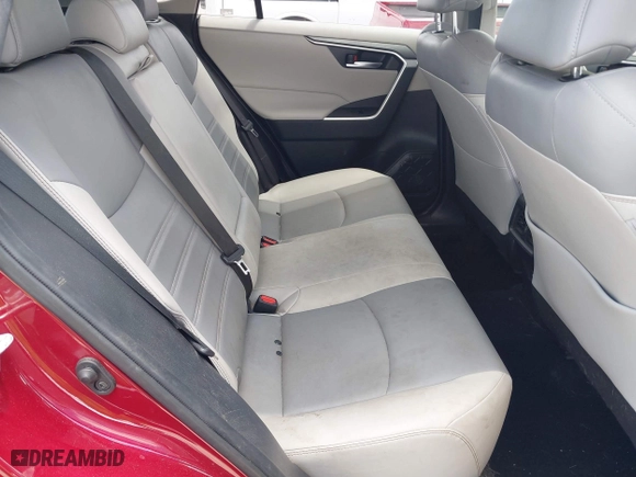 2021 Toyota RAV4 XLE Premium with VIN JTMC1RFV2MD080837, listed as a IAAI auction lot 42049997 with 25,823 mi miles. Bid and sale history available at carsss.com. Image 8.