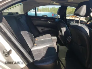 2007 Mercedes-Benz S 550 with VIN WDDNG71X07A053622, listed as a Copart auction lot 53254235 with 147,010 mi miles and Salvage Title. Bid and sale history available at DreamBid. Image 10.