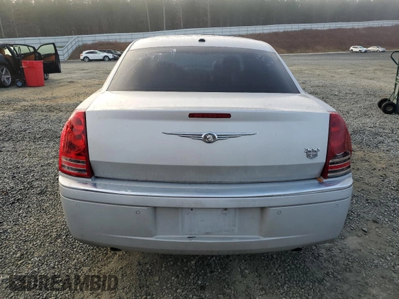 2009 Chrysler 300 with VIN 2C3LA63T09H628575, listed as a Copart auction lot 86588864 with 259,544 mi miles and Salvage Title. Bid and sale history available at carsss.com. Image 6.