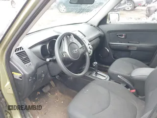 2010 Kia Soul + with VIN KNDJT2A2XA7172245, listed as a IAAI auction lot 41631785 with 1 mi miles. Bid and sale history available at carsss.com. Image 13.
