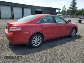 2011 Toyota Camry LE z VIN 4T4BF3EK9BR141844, wystawiony jako Copart lot #60490655 z przebiegiem 180 131 mil mil oraz Szkoda całkowita • Salvage title. Historia ofert i sprzedaży dostępna na DreamBid. Obrazek 3.