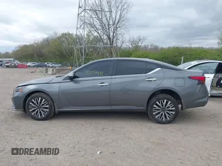 2023 Nissan Altima SV z VIN 1N4BL4DV7PN413629, wystawiony jako IAAI lot #42034442 z przebiegiem 15 421 mil mil oraz . Historia ofert i sprzedaży dostępna na DreamBid. Obrazek 15.