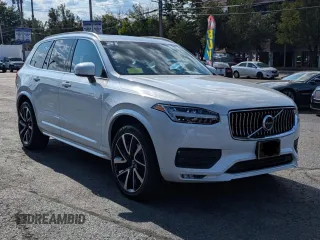 2021 Volvo XC90 Momentum with VIN YV4A221KXM1753168, listed as a Copart auction lot 44860475 with 47,817 mi miles and Clean Title. Bid and sale history available at carsss.com. Image 1.