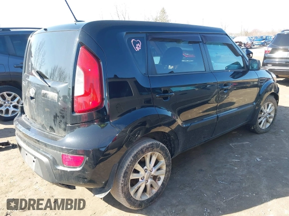 2012 Kia Soul + with VIN KNDJT2A60C7399403, listed as a IAAI auction lot 41820476 with 106,045 mi miles. Bid and sale history available at carsss.com. Image 4.
