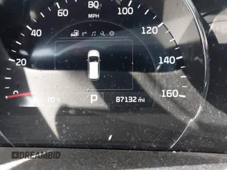2016 Kia Sorento SX with VIN 5XYPKDA51GG031823, listed as a IAAI auction lot 42142495 with 87,132 mi miles. Bid and sale history available at carsss.com. Image 15.
