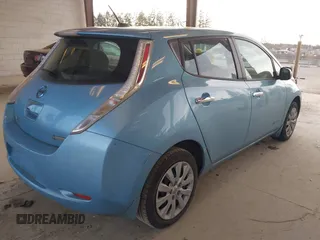 2015 Nissan LEAF SV with VIN 1N4AZ0CP3FC332529, listed as a IAAI auction lot 41760939 with 60,503 mi miles. Bid and sale history available at carsss.com. Image 4.