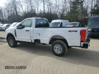 2024 Ford F-250 XL z VIN 1FTBF2BAXREC45252, wystawiony jako Copart lot #84603424 z przebiegiem 467 mil mil oraz Szkoda całkowita • Salvage title. Historia ofert i sprzedaży dostępna na DreamBid. Obrazek 2.
