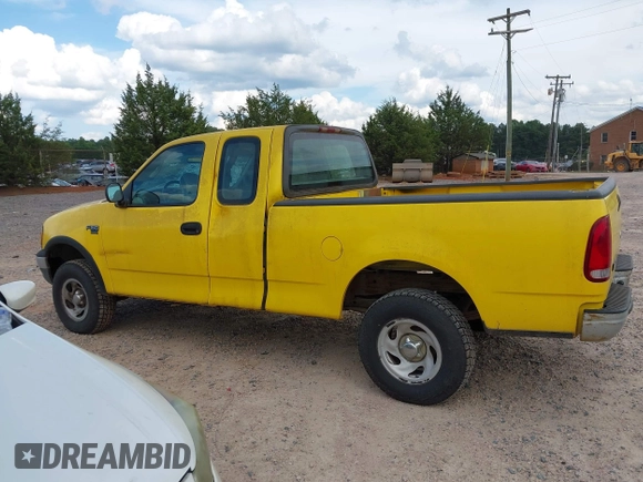 2000 Ford F-150 XL with VIN 1FTRX18W0YKB28000, listed as a IAAI auction lot 42451649 with 193,718 mi miles and . Bid and sale history available at DreamBid. Image 14.