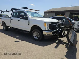 2017 Ford F-250 Lariat z VIN 1FT7W2B63HED19790, wystawiony jako IAAI lot #42791472 z przebiegiem 77 237 mil mil oraz . Historia ofert i sprzedaży dostępna na DreamBid. Obrazek 13.