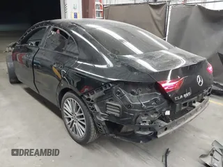 2021 Mercedes-Benz CLA 250 z VIN W1K5J4GB5MN222422, wystawiony jako IAAI lot #42326737 z przebiegiem 42 327 mil mil oraz . Historia ofert i sprzedaży dostępna na DreamBid. Obrazek 3.