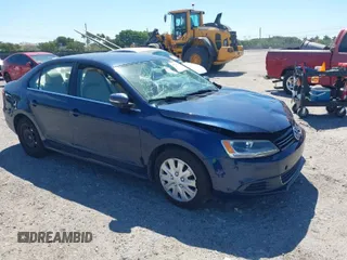 2013 Volkswagen Jetta SE with VIN 3VWDX7AJ0DM396590, listed as a IAAI auction lot 41829922 with 133,356 mi miles and . Bid and sale history available at DreamBid. Image 1.