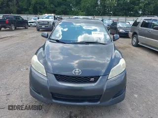 2009 Toyota Matrix S with VIN 2T1LE40E49C004136, listed as a IAAI auction lot 42824966 with 225,109 mi miles and . Bid and sale history available at DreamBid. Image 6.