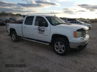 2012 GMC Sierra 2500HD SLT with VIN 1GT121C88CF199581, listed as a Copart auction lot 82166664 with 169,367 mi miles and Clean title. Bid and sale history available at DreamBid. Image 4.